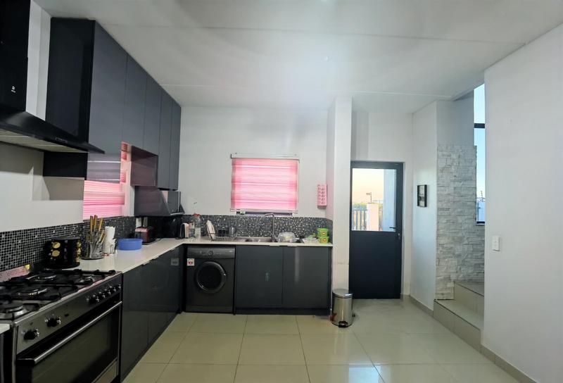 3 Bedroom Property for Sale in Parklands Western Cape